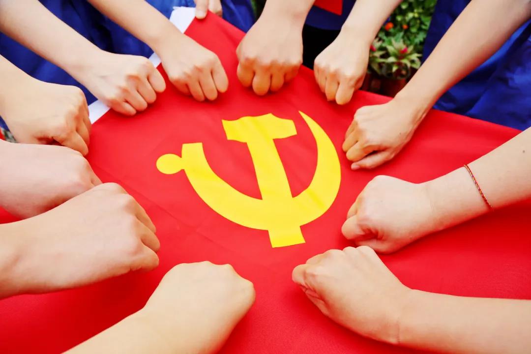 买球软件热烈庆祝中国共产党成立100周年
